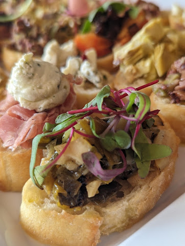 Uvae Fromagerie & Tasting Room by null