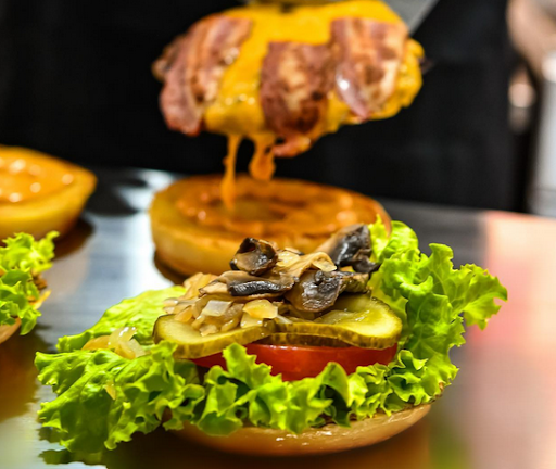 Photo 1 - Savoureux Burgers