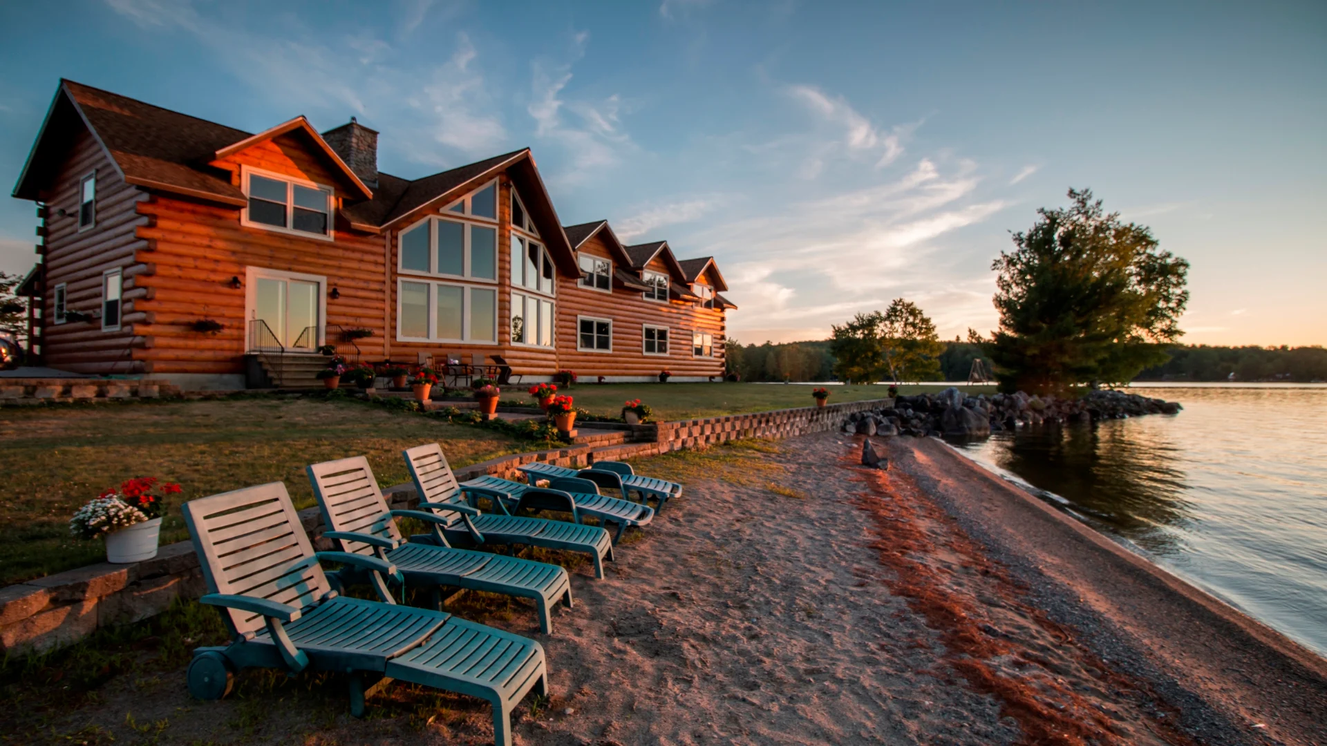 5 Lakes Lodge Bed & Breakfast