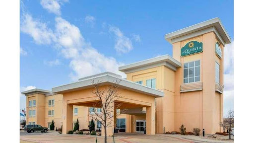 La Quinta Inn & Suites by Wyndham Clinton Historic Route 66 - Thumbnail