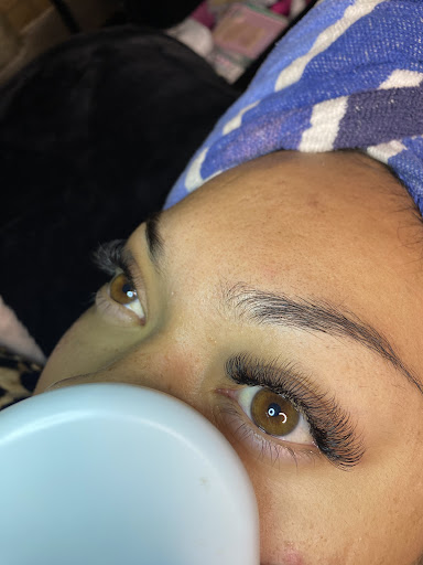 Lash it up Beauty - Thumbnail