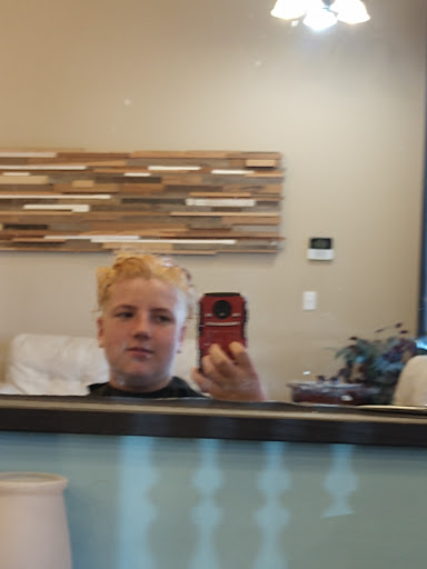 Salon 310 - Thumbnail