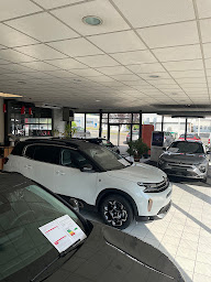 Photo n°10 de GARAGE DES GRANDS PRES - CITROEN à Cluses (Garage automobile)