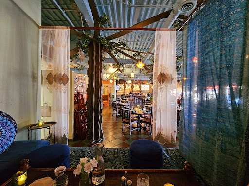 Zooroona Restaurant - Thumbnail