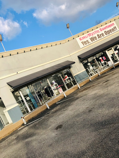 Katz Store - North Freeway / Little York