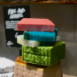 Photo n°9 de LUSH Cosmetics Bordeaux à Bordeaux (Parfumerie)