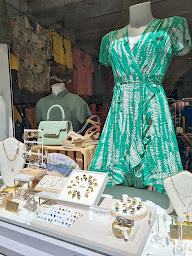 Photo n°8 de Une Marquise en Provence à Grignan (Magasin de chaussures)