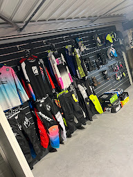 Photo n°23 de JSC-products Magasin /Atelier Multimarque Moto/Quad/Ssv/ Concessionnaire dans le Médoc GASGAS CFMOTO ZONTES FANTIC à Lesparre-Médoc (Magasin d'articles de sports mécaniques)