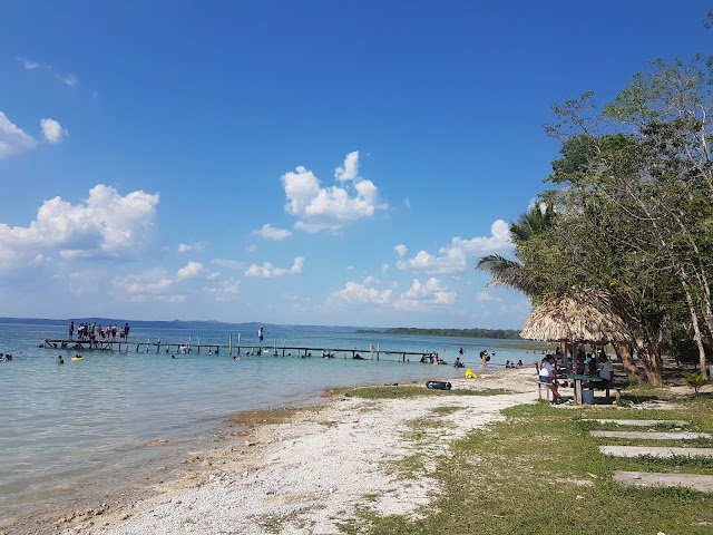 Playa CHECHENAL peten
