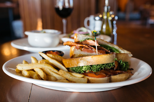 Johnny's Italian Steakhouse