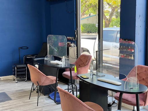 Midtown Miami Salon - Thumbnail