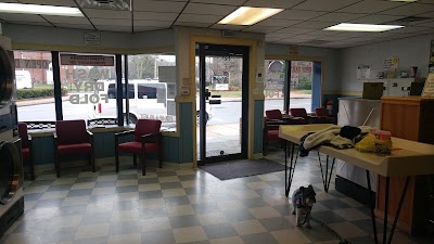 The Empty Hamper Laundromat