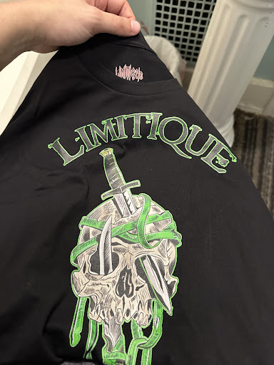Limitique Apparel - Visual