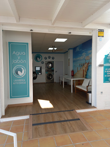 AGUA Y JABÓN NOVOCENTER