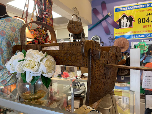 Betty Griffin Center Thrift Shoppe - Thumbnail