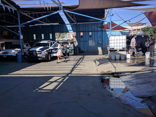 Car Wash Titanic - Mexico