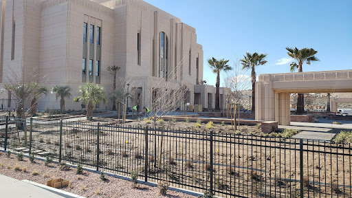 Red Cliffs Utah Temple - Thumbnail