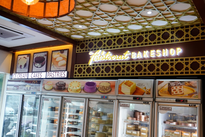 The Aristocrat Bakeshop - Roxas Blvd, Manila by null