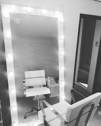 Ariza Styling Room - Thumbnail