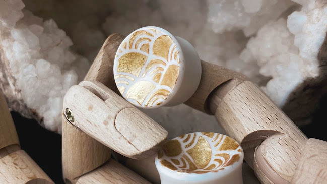 NEWS SKULL CERAMIC