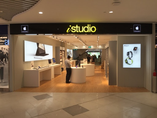 iStudio Compass One
