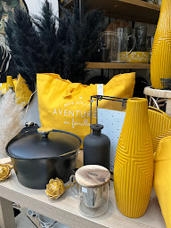 Photo n°2 de Maison & Co... à Montbrison (Magasin)