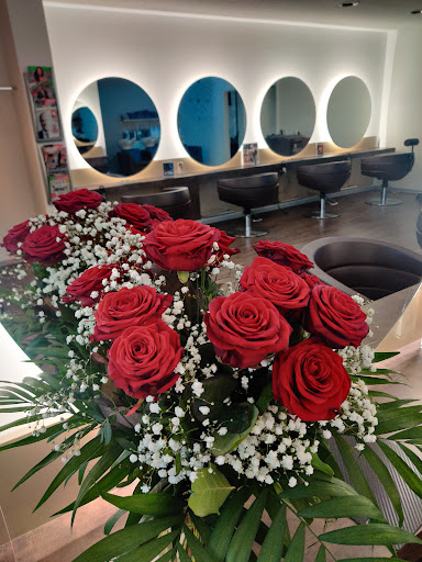 Lessing Lessing hairdressers Ludmila Frankfurt - Thumbnail