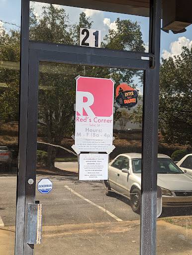 Red's Corner - Visual