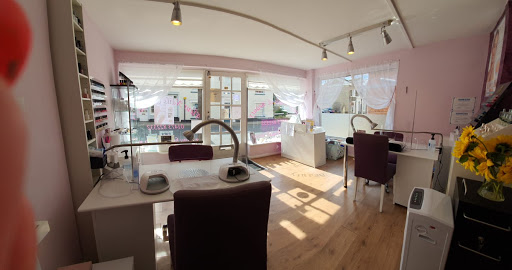 Fleur Nails & Beauty