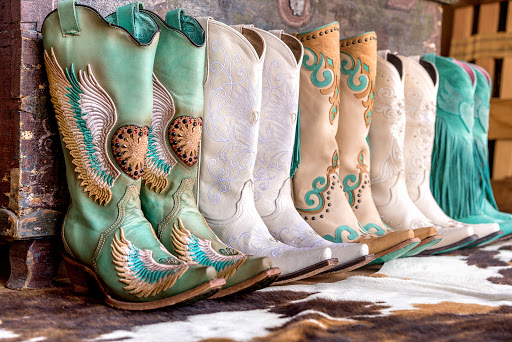 Boot Barn - Visual