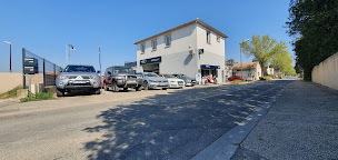 Photo n°7 de Garage Service Auto à L'Isle-sur-la-Sorgue (Atelier de réparation de véhicules de loisirs)