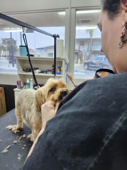 Easy Breezy Groomin' LLC