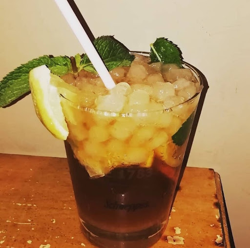 Karin's Bar