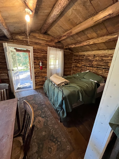 Budges Wilderness Lodge - Thumbnail