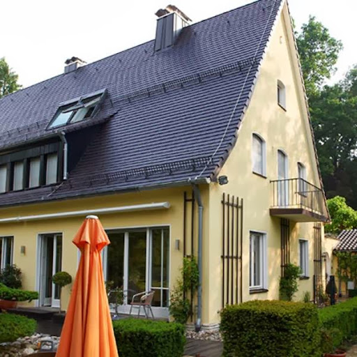 Janker Dachdeckerei und Zimmerei GmbH