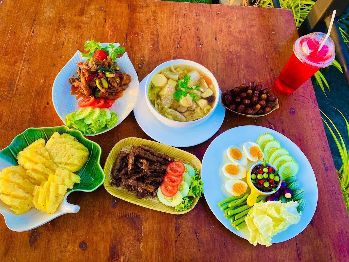 ร้านอาหารอิสลามครัวไทรงาม ฮาลาลฟู๊ดพัทยา