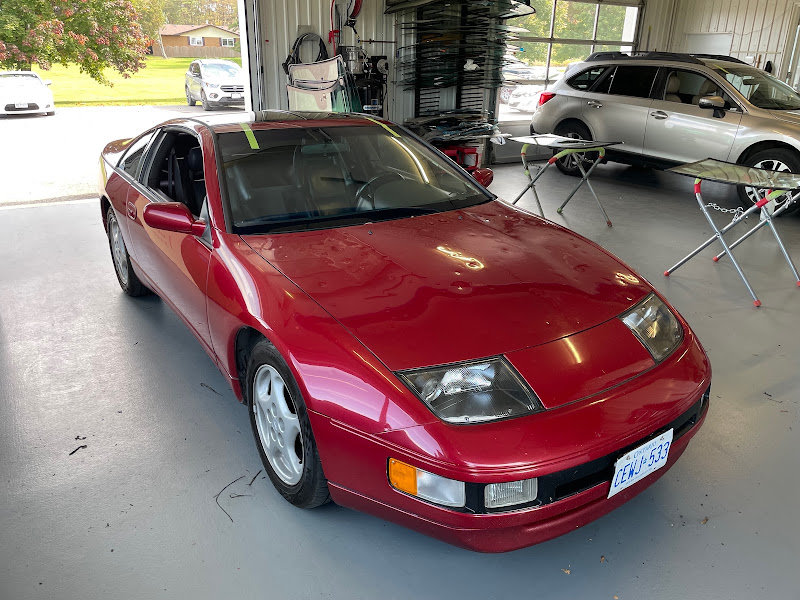 AKERS AUTO GLASS-LINDSAY