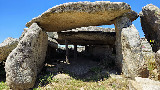 Dolmen di Ladas