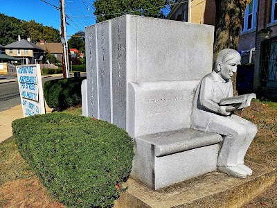 Middleborough Public Library