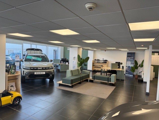 Vertu Dacia Exeter photo 3