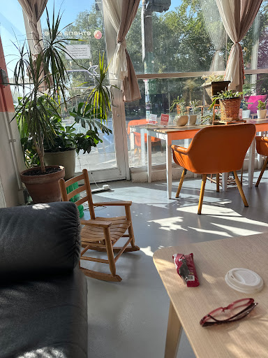 Etheria Cafe - Visual