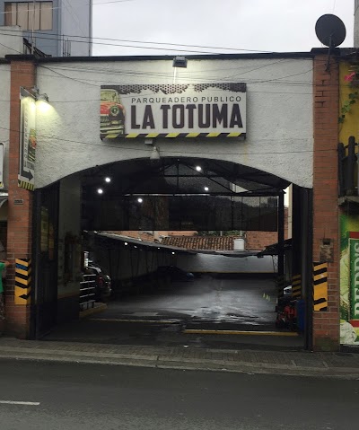 Photos of Parqueadero - La Totuma