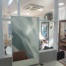 Photo n°4 de Valérie Coiffure à Pontorson (Salon de coiffure)