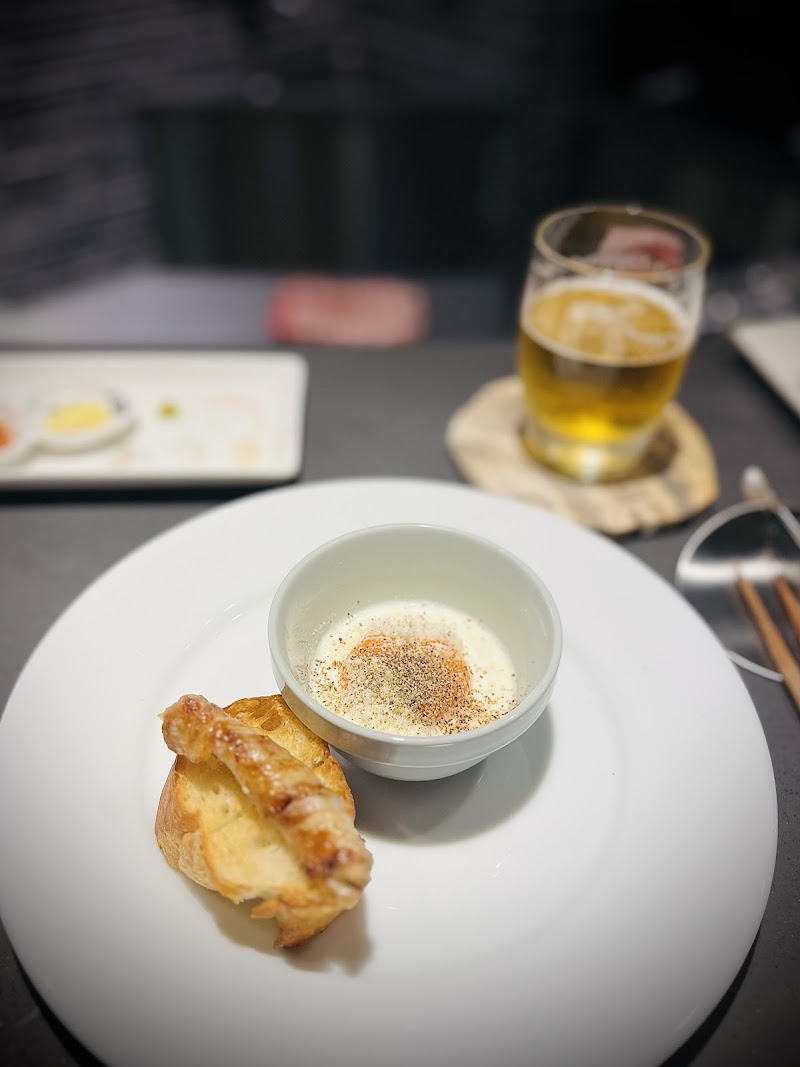 ニクノトリコ【NIKUNOTORIKO】