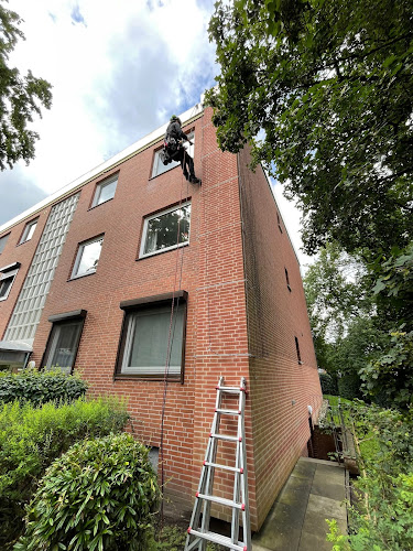 Höhen Helden Seilzugangstechnik