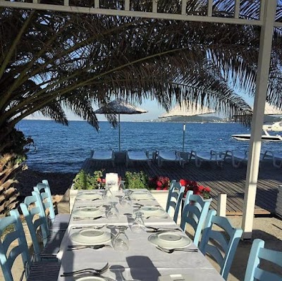 Teos Kınalıada Beach & Restaurant