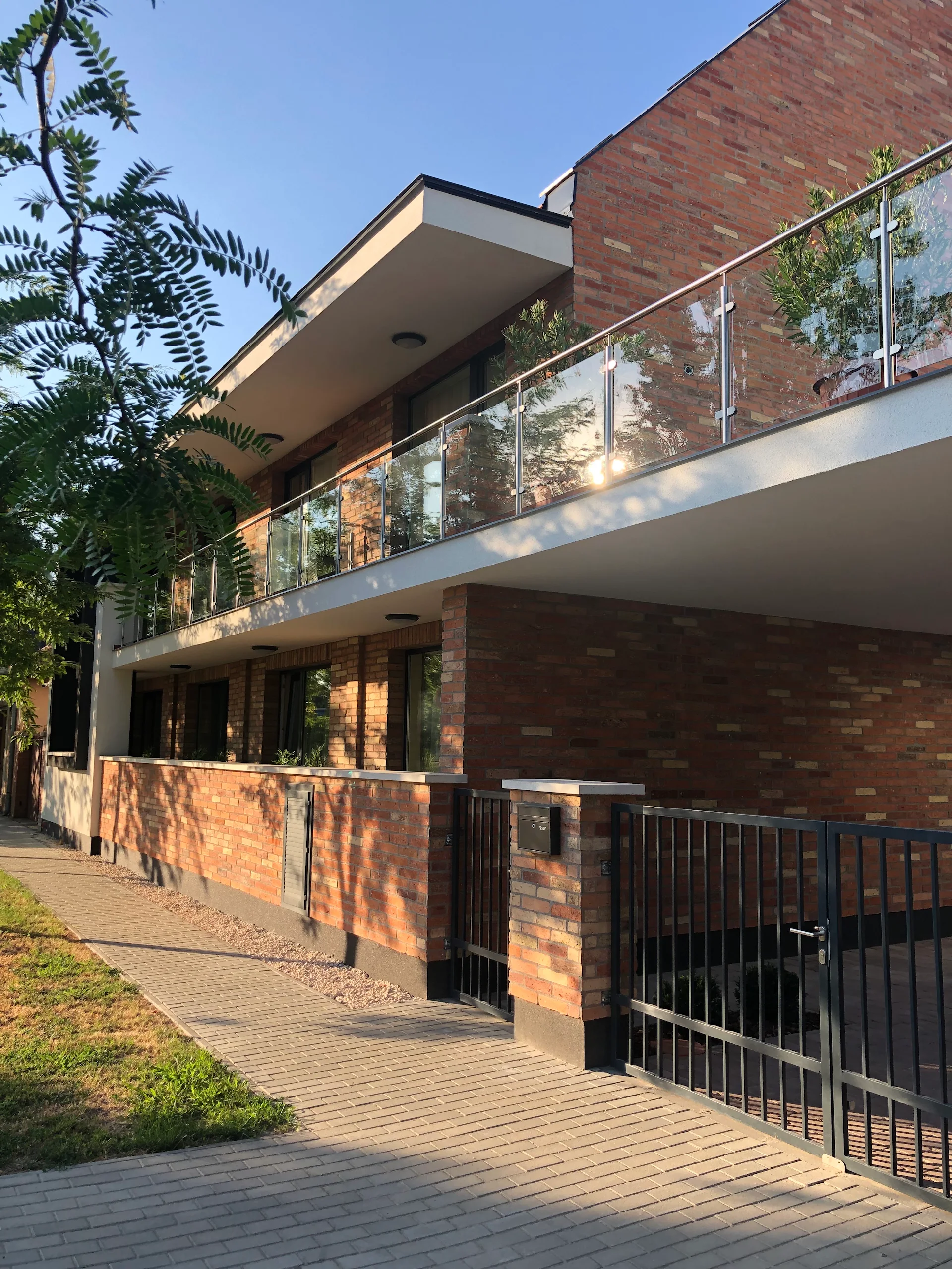 Castellum Apartmanház