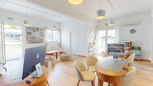 Photo n°9 de SUNSET IMMO Agence Immobilière Côte Bleue à Sausset-les-Pins (Agence de location immobilière)