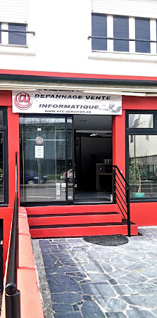 APC Services 51 Rue Monistrol, 56100 Lorient, France