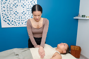 Photo n°8 de Quynh Thu NGUYEN - Thérapeute - Magnétisme, La Trame, Réflexologie Dien Chan - IdF / à distance à Aulnay-sous-Bois (Réflexologue)